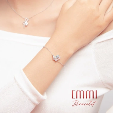 Lắc tay nữ bạc xi bạch kim LAVESTA LAV110 Emmi – Cánh bướm đá xanh bí ẩn, 840.000đ
