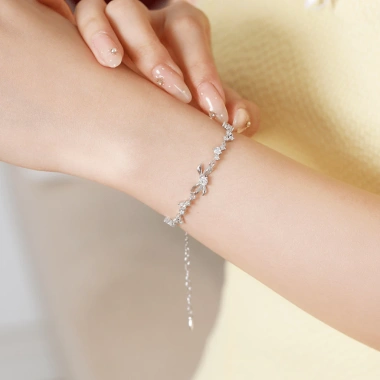 Lắc tay nữ bạc xi bạch kim LAVESTA LAV159 Ahri mặt nơ đá lấp lánh ngọt ngào dịu dàng - Giá ưu đãi 1.18tr