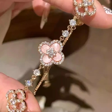 Lắc tay nữ cỏ bốn lá mạ vàng hồng sang trọng LEOSIA JEWELRY LA32 giảm 21%