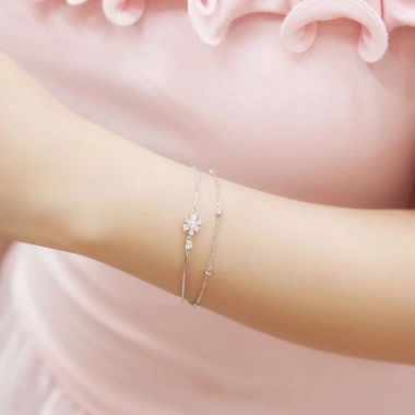 Lắc tay nữ mạ vàng hồng 18K & bạch kim LAV155 Yeri – hoa nhẹ nhàng, 925.000₫