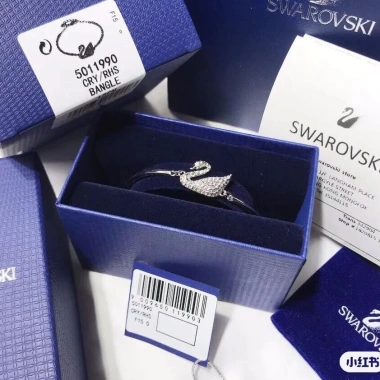 Lắc tay Swarovski Swan Bangle cao cấp – thiết kế thiên nga sang trọng, giảm còn 424.000₫ 7