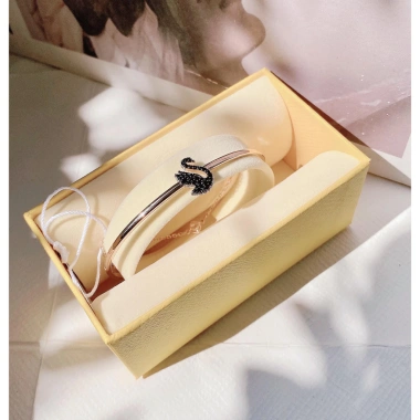 Lắc tay Swarovski & Vòng cổ nữ Thiên Nga Iconic Fullbox - Sang trọng, Tinh tế, Giá 800k