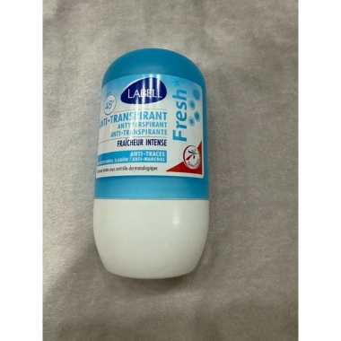 Lăn khử mùi Labell 50ml - Giá 130k, Diệt mùi hôi, Công thức nhẹ, Dưỡng da 3 Lăn khử mùi Labell 50ml - Giá 130k, Diệt mùi hôi, Công thức nhẹ, Dưỡng da 3