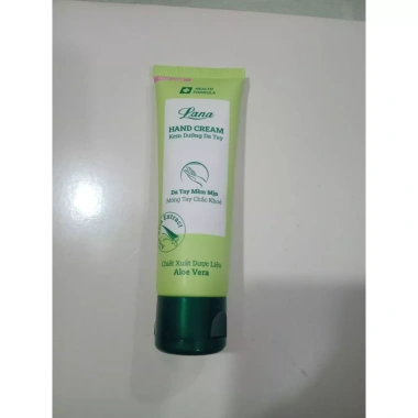 Lana Kem Dưỡng Da Tay Aloe Vera 80g - Dưỡng ẩm, Bảo Vệ, Mềm Mại Da, Giá 63.000 VND 4 Lana Kem Dưỡng Da Tay Aloe Vera 80g - Dưỡng ẩm, Bảo Vệ, Mềm Mại Da, Giá 63.000 VND 4