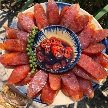 Lạp Xưởng Tôm Trứng Muối Sóc Trăng 500g - Heo Khô Thơm Ngon - FunnyFood 89k
