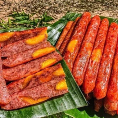 Lạp xưởng trứng muối đặc biệt thơm ngon Đặc sản Tết 500g/1kg giảm giá HTC Food 2