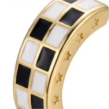 LEANA Bông Tai Sụn Vòng Nhỏ Trắng Đen Không Gây Dị Ứng Tông Vàng Bạc 319.000đ 3 LEANA Bông Tai Sụn Vòng Nhỏ Trắng Đen Không Gây Dị Ứng Tông Vàng Bạc 319.000đ 3