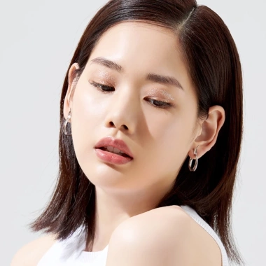 LG Combo 2 Kem lót Ngọc Trai Glint 30ml - Dưỡng ẩm, Da căng mướt, Sáng hồng - 874k 7 LG Combo 2 Kem lót Ngọc Trai Glint 30ml - Dưỡng ẩm, Da căng mướt, Sáng hồng - 874k 7