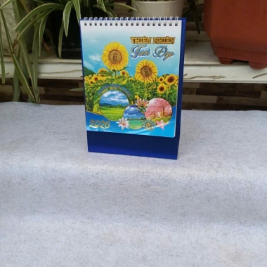 Lịch để bàn chữ A 2.026 24x16cm có lịch âm - mẫu ngẫu nhiên, 50k VPP Tiến Phát 9 Lịch để bàn chữ A 2.026 24x16cm có lịch âm - mẫu ngẫu nhiên, 50k VPP Tiến Phát 9