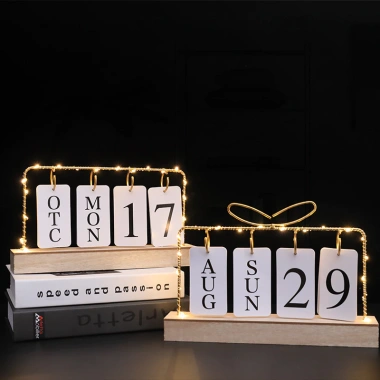 Lịch để bàn đế gỗ cổ điển HT SHOP DN052 – Đèn LED phát sáng, giá 125.000₫ 3