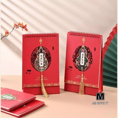Lịch để bàn Tết Nguyên Đán 2.026 – Chủ đề bầu cử màu đỏ có sel, thiết kế mới, giảm giá