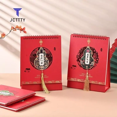 Lịch để bàn Tết Nguyên Đán Ketchup 2.026 – Chủ đề bầu cử đỏ, giảm giá – Đẹp 2