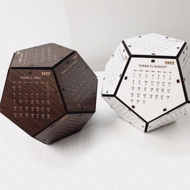 Lịch Gỗ Lục Giác 12 Mặt Khắc Logo Quà Tặng Đối Tác Khách Hàng Bạn Bè Chúc Tết Ý Nghĩa
