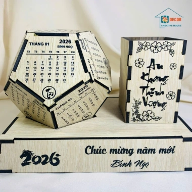 Lịch Gỗ Ngũ Giác L02 12 Mặt 2.026 - kèm hộp bút, khắc logo, lịch Tết, ưu đãi 47.5k