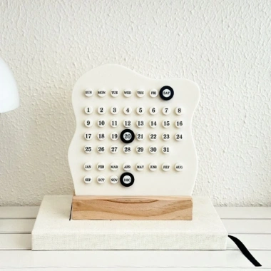 Lịch vạn niên gỗ CÔNG CỤ Montessori – Điều chỉnh tuần‑tháng, hiển thị ngày, lịch trình bàn văn phòng