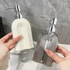 Lọ đựng nước rửa tay thiết kế sọc vòm kiểu Bắc Âu – Giá ưu đãi 175.000đ, giảm so với 227.500đ