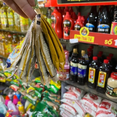 Lốc 10 Gói Cà Ri Vinaco 18g – Ngon, Tiện Lợi, Giá 63.440 VND (Giảm 19%)