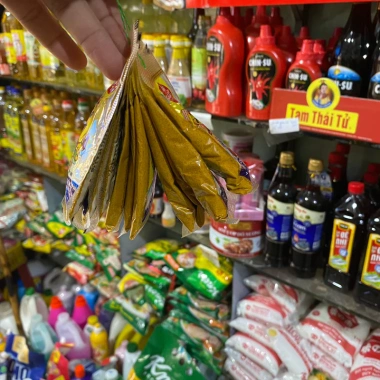Lốc 10 Gói Cà Ri Vinaco 18g – Ngon, Tiện Lợi, Giá 63.440 VND (Giảm 19%)