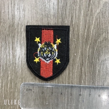Logo Thêu Đầu Hổ 4 Sao Kẻ Sọc Đỏ - Giá 7.500 VNĐ, Tiết kiệm ngay 2 Logo Thêu Đầu Hổ 4 Sao Kẻ Sọc Đỏ - Giá 7.500 VNĐ, Tiết kiệm ngay 2