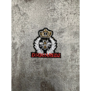 Logo thêu đính ngực áo Dsqu2 ủi nhiệt, giá 8.000 VND, thời trang trẻ trung 6 Logo thêu đính ngực áo Dsqu2 ủi nhiệt, giá 8.000 VND, thời trang trẻ trung 6
