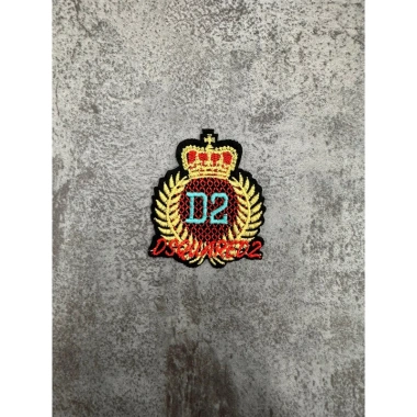 Logo thêu đính ngực áo Dsqu2 ủi nhiệt, giá 8.000 VND, thời trang trẻ trung