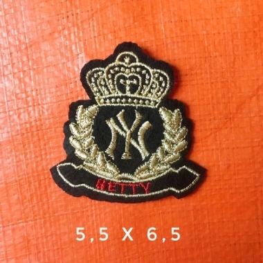 Logo Vương Miệng NY Phối Chữ Đỏ - Áo ủi nhiệt giá chỉ 8.000, chất liệu mềm mại, phong cách trẻ trung 2 Logo Vương Miệng NY Phối Chữ Đỏ - Áo ủi nhiệt giá chỉ 8.000, chất liệu mềm mại, phong cách trẻ trung 2