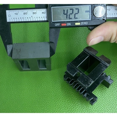 Lõi biến áp xung EE42x20mm vuông đứng 9+9 chân - Giá 35.000 VND | QUỲNH DIỄN 3