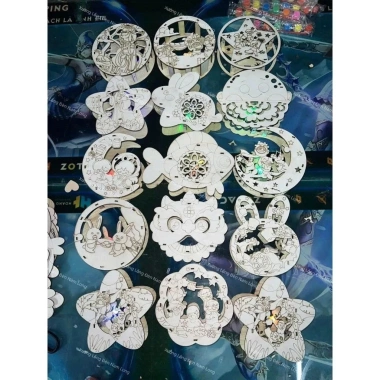 Lồng đèn trung thu gỗ tự tô màu cho bé - kèm cán, mực, bút màu - giá chỉ 8.500đ 2 Lồng đèn trung thu gỗ tự tô màu cho bé - kèm cán, mực, bút màu - giá chỉ 8.500đ 2
