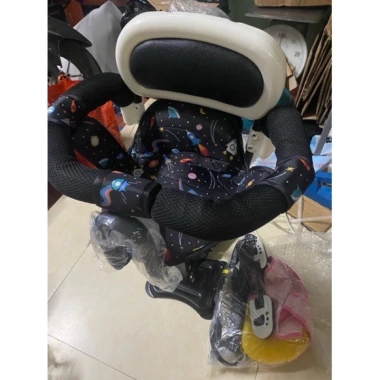 Lót đệm ghế xe máy cho bé - Siêu êm, bảo vệ lưng, giảm chấn, giá 73.000₫, giá gốc 88.330₫