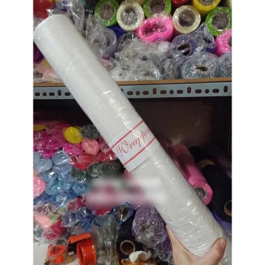 Lụa cuộn & giấy mếch dùng để bó hoa - Giảm giá 50.000₫, chất liệu bền, dễ tạo dáng 6 Lụa cuộn & giấy mếch dùng để bó hoa - Giảm giá 50.000₫, chất liệu bền, dễ tạo dáng 6