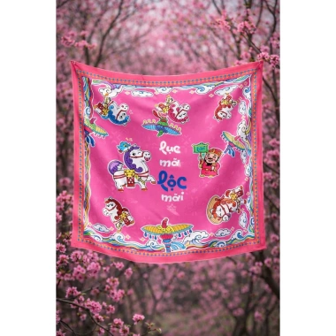 Lục Mã Lộc Mãi Six Horses Endless Fortune - Lụa Latin 70x70cm Giá 148.000₫ 2 Lục Mã Lộc Mãi Six Horses Endless Fortune - Lụa Latin 70x70cm Giá 148.000₫ 2