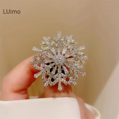 Luimo Chân Ch Xoay Pha Lê Bông Tuyết Thổ Cẩm – Giá 116.710 VND