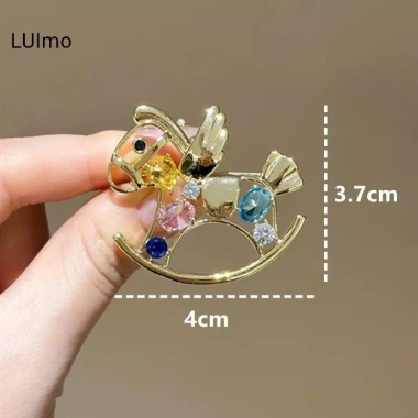 LUImo Trâm Cài Động Vật Dễ Thương Cung Ngựa & Sư Tử - Quà Tặng Năm Mới
