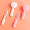 Lược tóc trẻ em Qrhyk 2 chiếc - mềm nylon, di động, giúp bé tự chăm sóc tóc, giảm rối, giá ưu đãi 69.876₫ 5