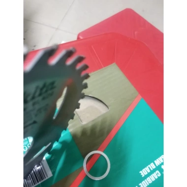 Lưỡi cắt gỗ Makita 110mm x 20mm với độ bền cao, cắt mượt, giá 44.000₫ 2