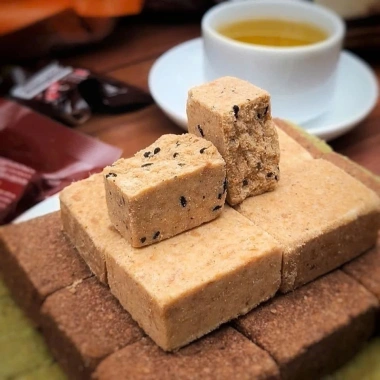 Lương Khô Mix 15 Vị Hạt Dinh Dưỡng Trái Cây - Bổ Năng Lượng Ăn Vặt Thay Bữa, Giá 127k