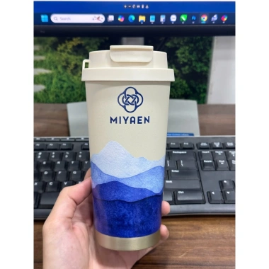 Ly giữ nhiệt inox 316 530ml, quai xách, in logo tùy chỉnh, giữ nhiệt 8‑10h - 175.000₫ 8 Ly giữ nhiệt inox 316 530ml, quai xách, in logo tùy chỉnh, giữ nhiệt 8‑10h - 175.000₫ 8