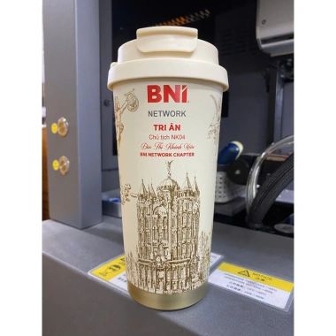 Ly giữ nhiệt inox 316 530ml, quai xách, in logo tùy chỉnh, giữ nhiệt 8‑10h - 175.000₫ 9 Ly giữ nhiệt inox 316 530ml, quai xách, in logo tùy chỉnh, giữ nhiệt 8‑10h - 175.000₫ 9