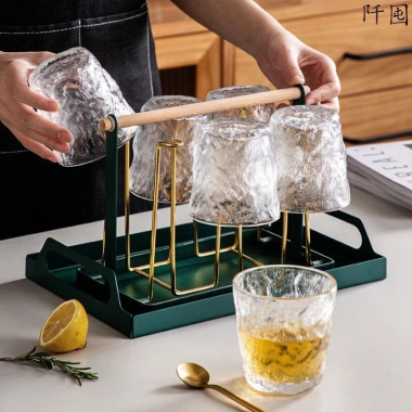 Ly thủy tinh cao cấp De decor 90ml cốc rượu ngoại họa tiết sóng nước Giá 26.250₫