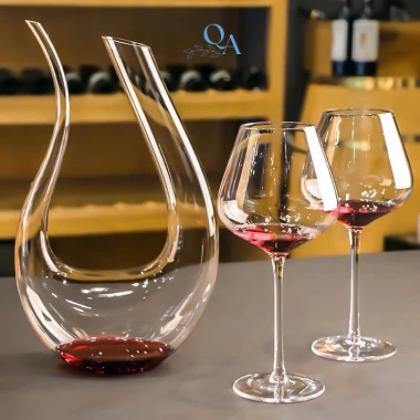 Ly Vàng Thủy Tinh Pha Lê Cao Cấp 450ml và Decanter Thiên Nga 1.500ml - Bình Thở