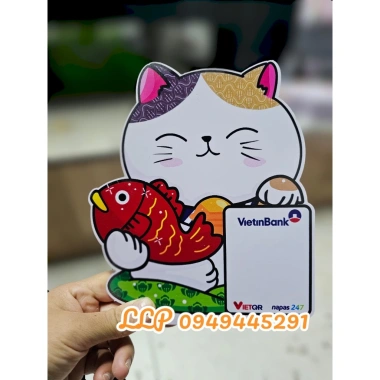 Mã QR Code Mèo Thần Tài Để Bàn - Phong Thủy May Mắn, Giá Ưu Đãi 30.000 VND