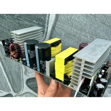 Mạch Công Suất Loa Kéo 12V-220V D1.400 VESIONE - Công suất mạnh, ổn định, lý tưởng cho âm thanh 4