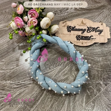 Mấn Đội Đầu Cô Dâu Kết Hạt Trai - Vấn Đội Đầu Cùng Áo Dài, Phụ Kiện Cưới 66.998 8 Mấn Đội Đầu Cô Dâu Kết Hạt Trai - Vấn Đội Đầu Cùng Áo Dài, Phụ Kiện Cưới 66.998 8