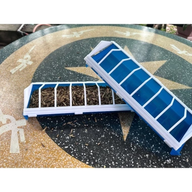 Máng Ăn Gà, Bồ Câu, Gà Con Chống Bới Nhựa PVC Cao Cấp - Giá 28.000₫ 7