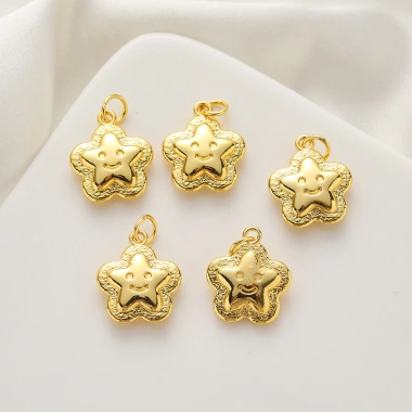 Mặt dây chuyền 18K tự làm - Hình bướm, lá phong, ngôi sao - Giá chỉ 24.982 VND, giảm 5.000 VND 4 Mặt dây chuyền 18K tự làm - Hình bướm, lá phong, ngôi sao - Giá chỉ 24.982 VND, giảm 5.000 VND 4