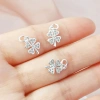 Mặt dây chuyền bốn lá may mắn - cây cỏ, xương rồng, lá phong - phong cách tinh tế, giá 29.399 VNĐ 4