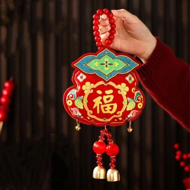 Mặt dây chuyền HOUCHU treo năm mới Handmade gỗ, chuông Phim hoạt hình Năm Ngựa, may mắn - chỉ 97.598₫ 7