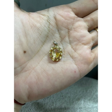 Mặt dây chuyền màu vàng sang trọng - Giá ưu đãi 35.000₫ giảm so với 44.450₫ 5