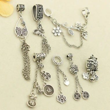 Mặt dây chuyền sư tử bạc Tây Tạng - Đánh thức bướm, năm may mắn, giá ưu đãi 48.450 VND 4 Mặt dây chuyền sư tử bạc Tây Tạng - Đánh thức bướm, năm may mắn, giá ưu đãi 48.450 VND 4
