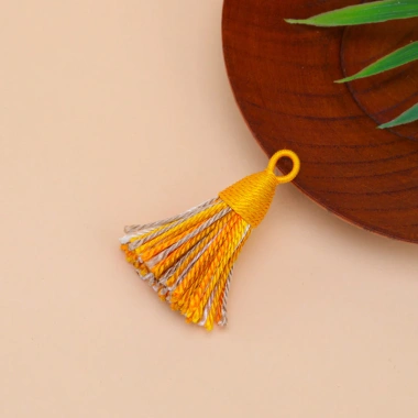 Mặt dây chuyền tai tua ngắn Mini tự làm - Thiết kế sang trọng, giá chỉ 25.504₫ 11 Mặt dây chuyền tai tua ngắn Mini tự làm - Thiết kế sang trọng, giá chỉ 25.504₫ 11